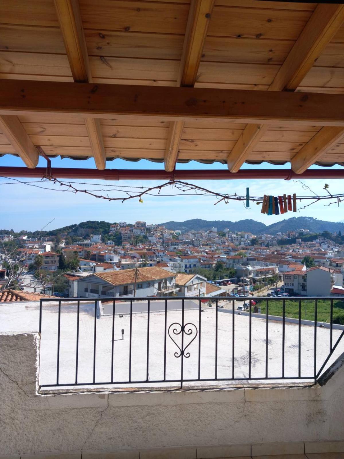 Katerinas Apartmens Skiathos Town Exterior photo