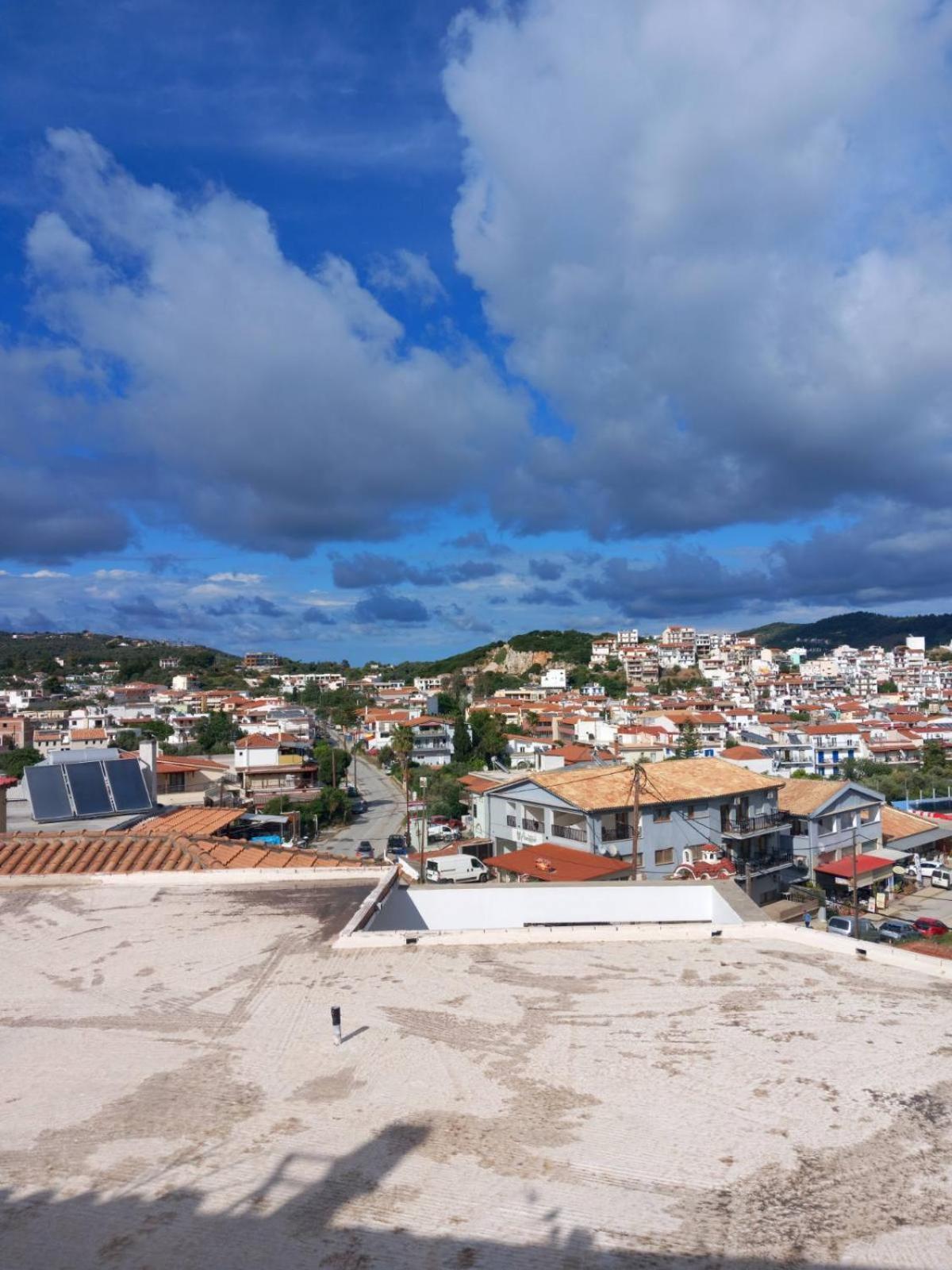 Katerinas Apartmens Skiathos Town Exterior photo