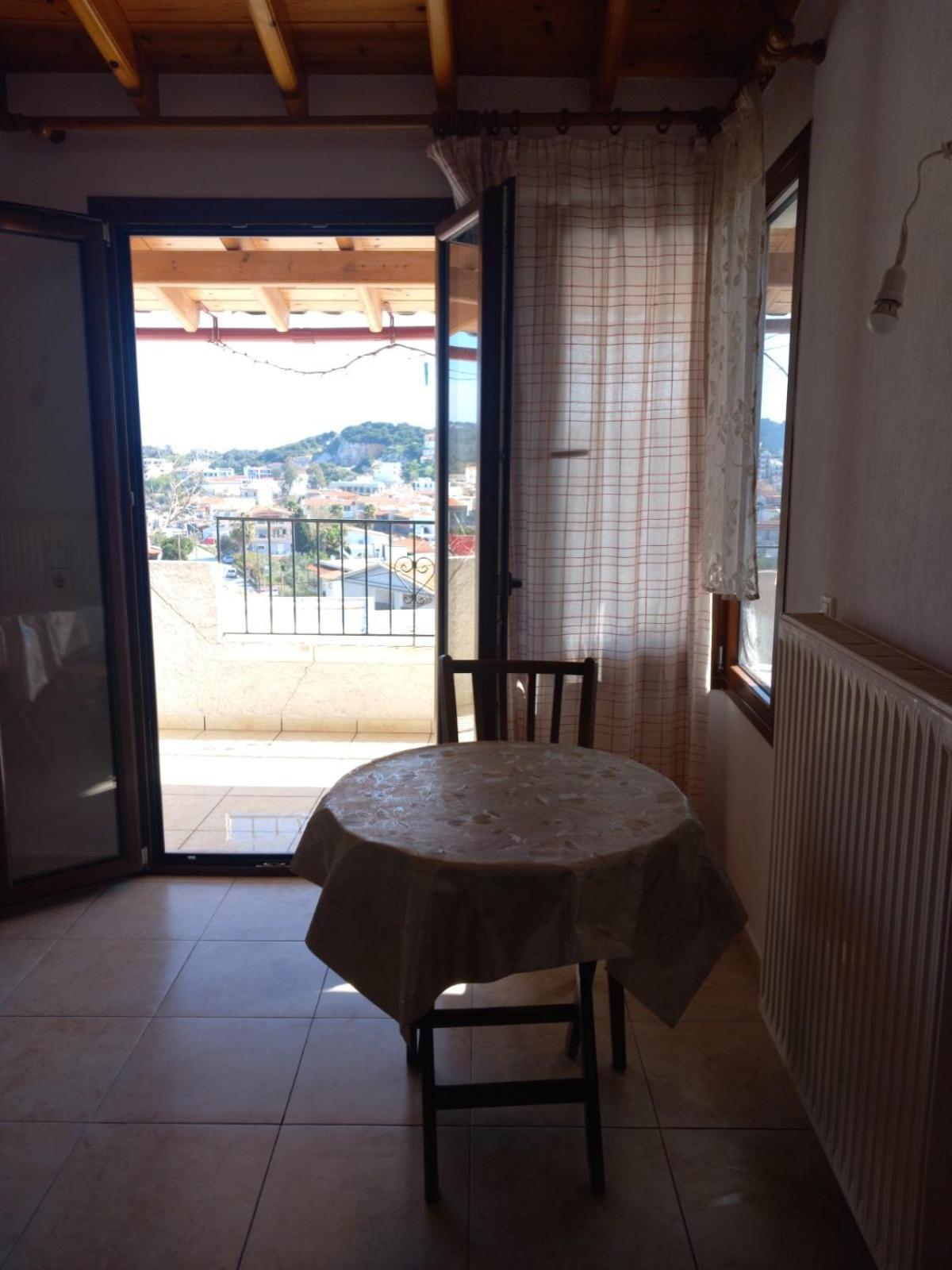 Katerinas Apartmens Skiathos Town Exterior photo