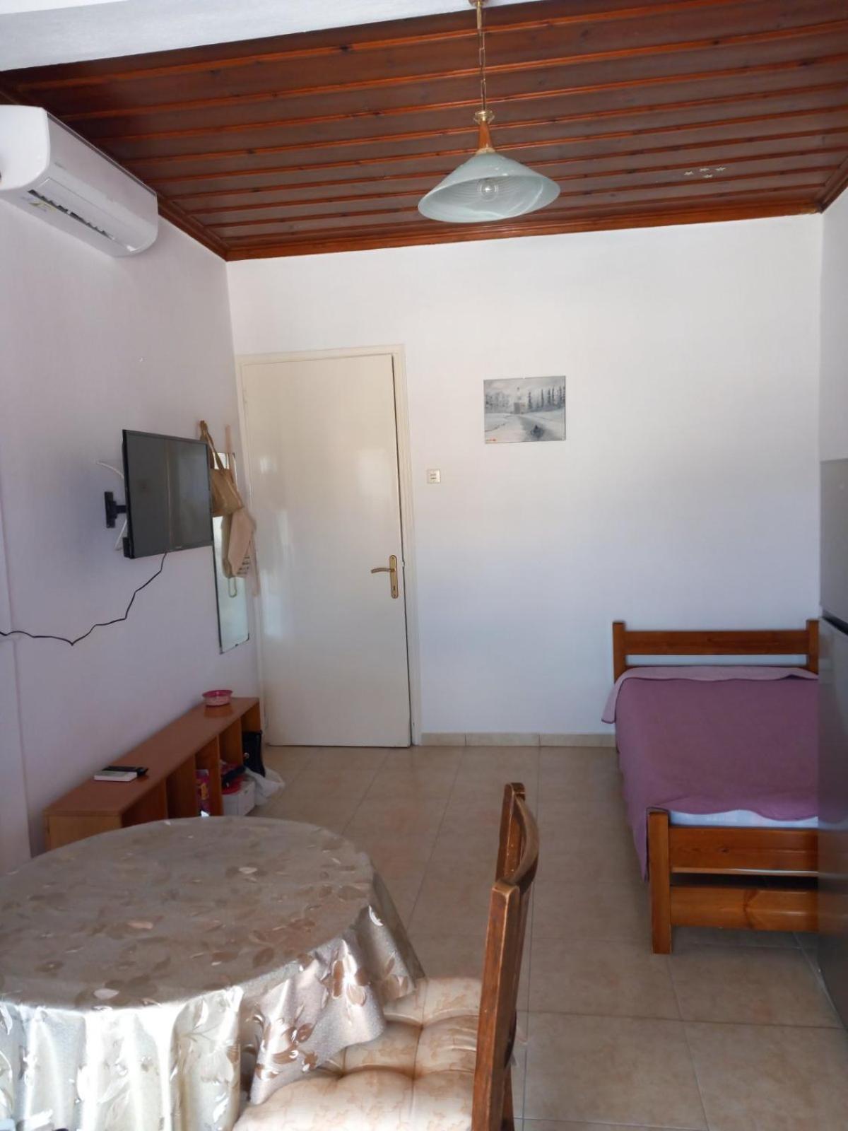 Katerinas Apartmens Skiathos Town Exterior photo