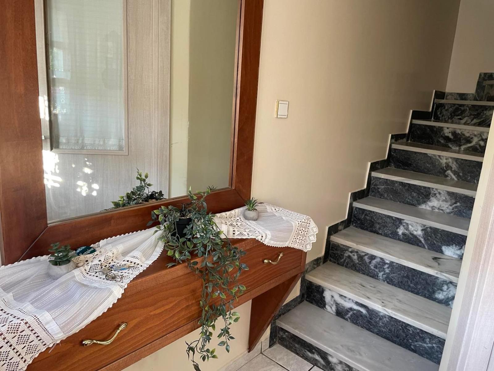 Katerinas Apartmens Skiathos Town Exterior photo